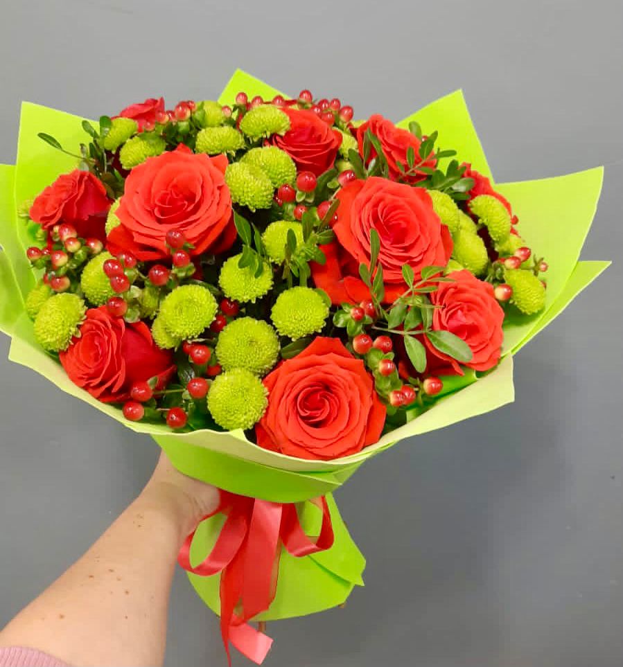 Букет цветов из: Хризантемы и Розы в Сонково