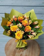 Букет цветов из:  Альстромерии и Розы в Сонково