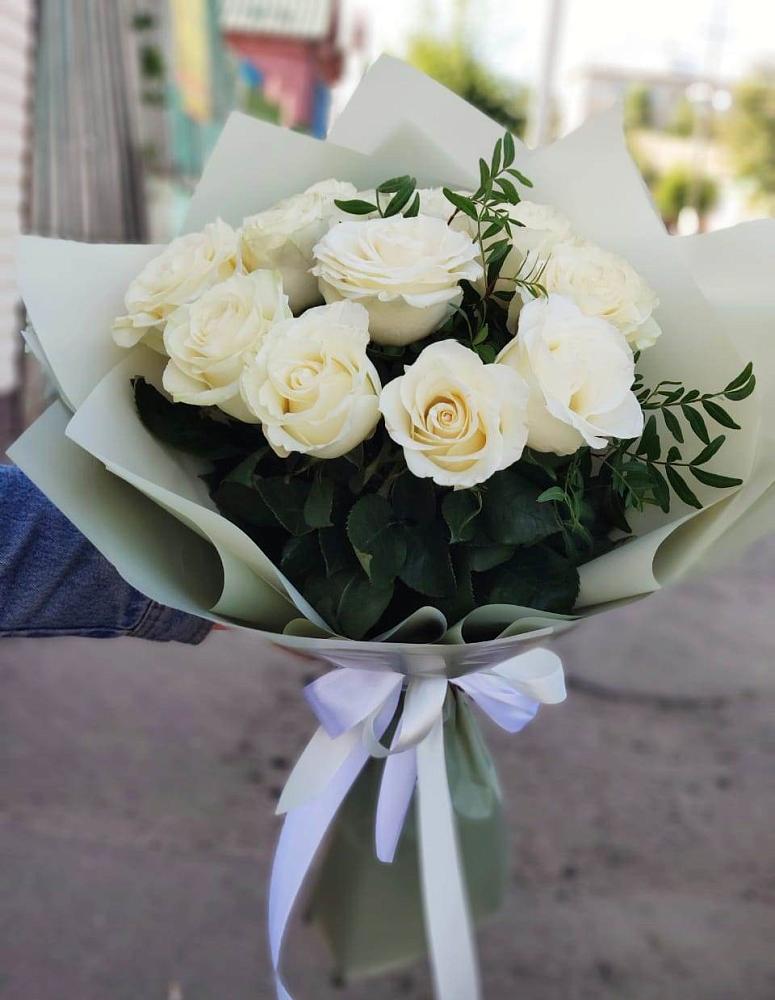 Букет Белые розы Проуд в Сонково