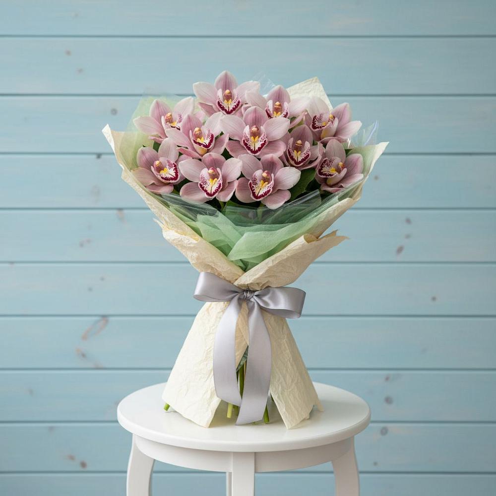 Букет цветов из: Орхидеи и Розы в Сонково