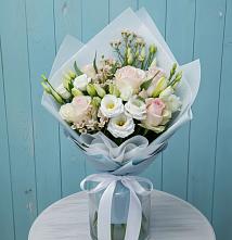 Букет цветов из:  Розы и Лизиантусы #REPLACE_PRED# Сонково