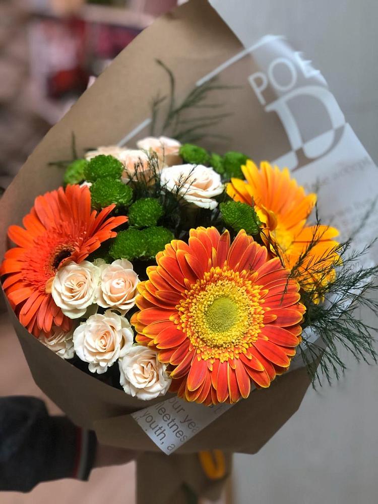 Букет цветов из: Герберы, Хризантемы и Розы в Сонково