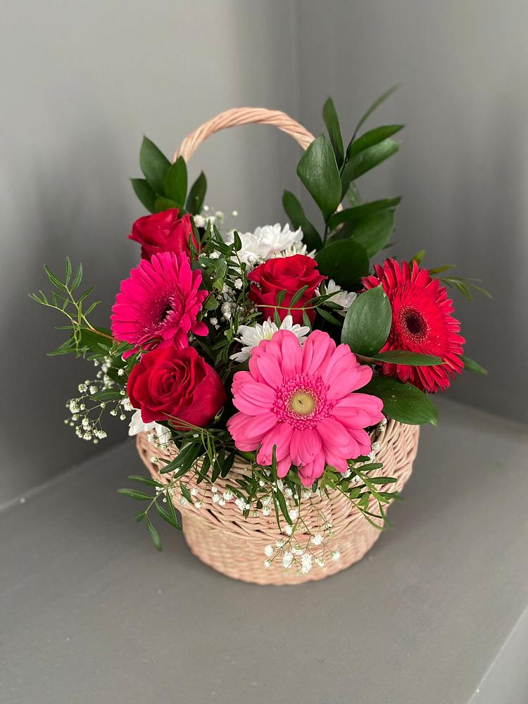 Цветочная композиция из Розы, Хризантемы и Герберы в корзине в Сонково