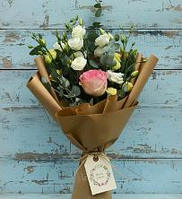 Букет цветов из:  Розы и Лизиантусы в Сонково